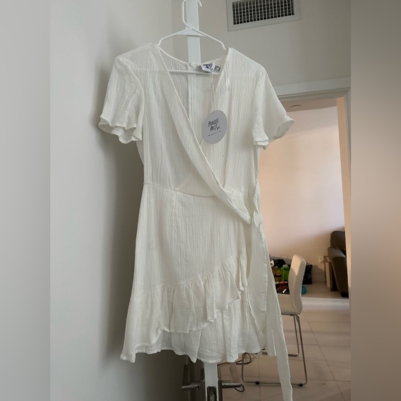 Company For One Dress White - Picture 6 of 16